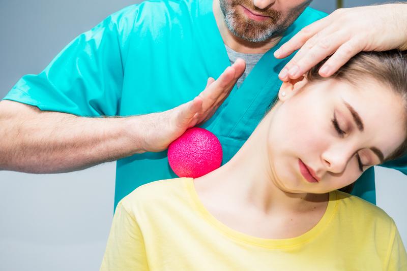 How to Find the Right Chiropractor: Credentials, Techniques, & Patient Care